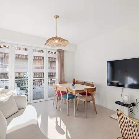 3 Pieces Les Pins Cosy Et Luxueux Apartament