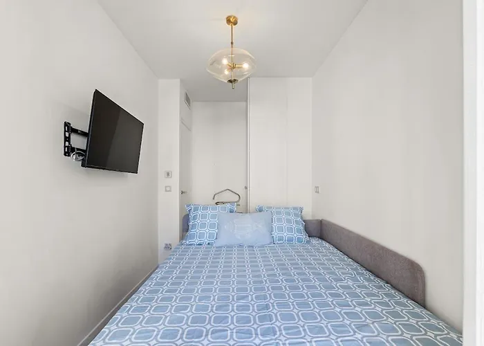 3 Pieces Les Pins Cosy Et Luxueux Apartment *